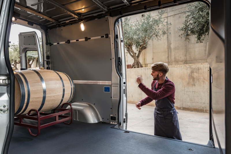 Illustration for article titled Stop Whatever You're Doing And Check Out The Sweet New Mercedes Sprinter Vans